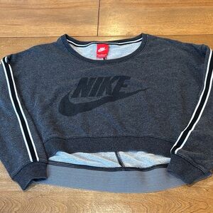 Nike District 72 Cropped Sweater